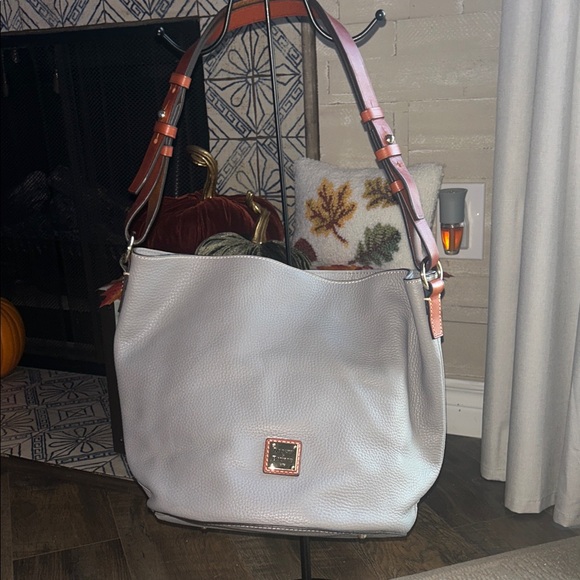 Dooney & Bourke Light Gray Shoulder Bag with Pink Accents - Picture 1 of 9